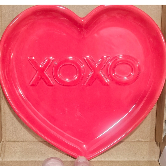 NWT Valentine Heart-Shaped XOXO Red Candy Dish - Picture 9 of 9